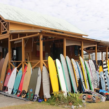 Tropical Surf House Okinawa Hotel Onna Exterior photo