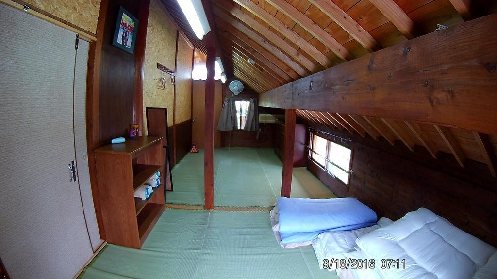 Tropical Surf House Okinawa Hotel Onna Exterior photo